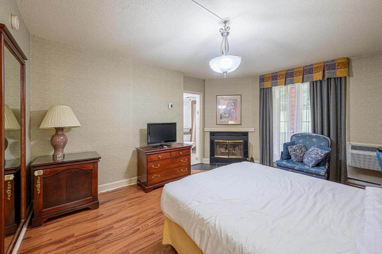 Le Domaine Chambre D'Hotel A Saint-Sauveur-des-Monts מראה חיצוני תמונה