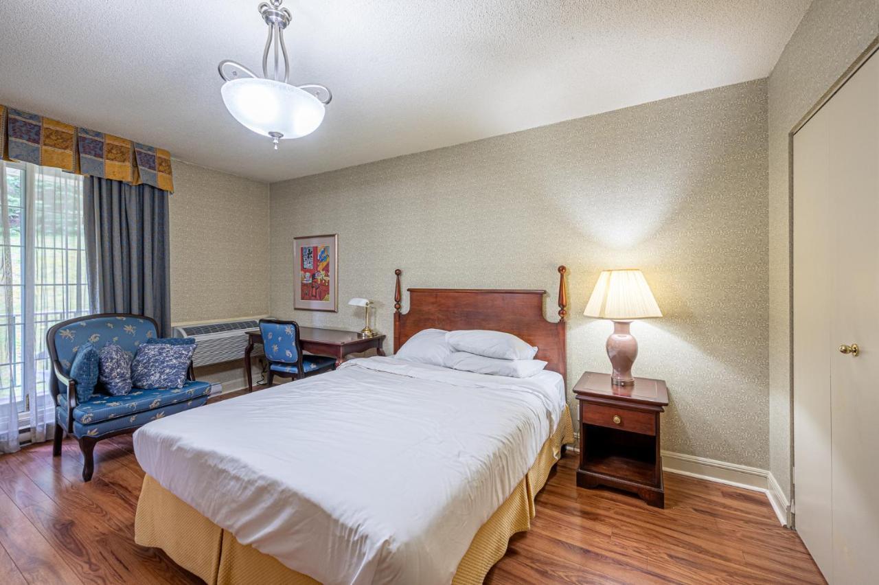Le Domaine Chambre D'Hotel A Saint-Sauveur-des-Monts מראה חיצוני תמונה