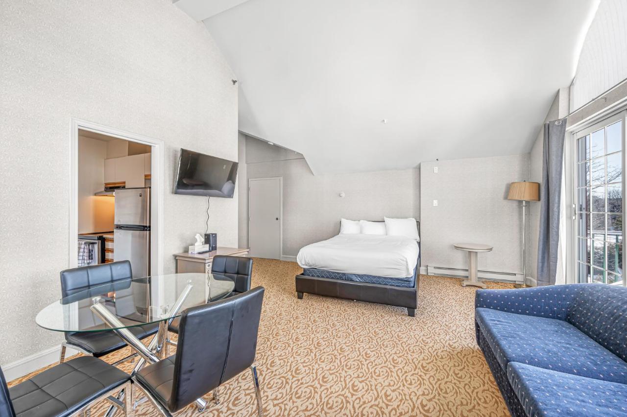Le Domaine Chambre D'Hotel A Saint-Sauveur-des-Monts מראה חיצוני תמונה