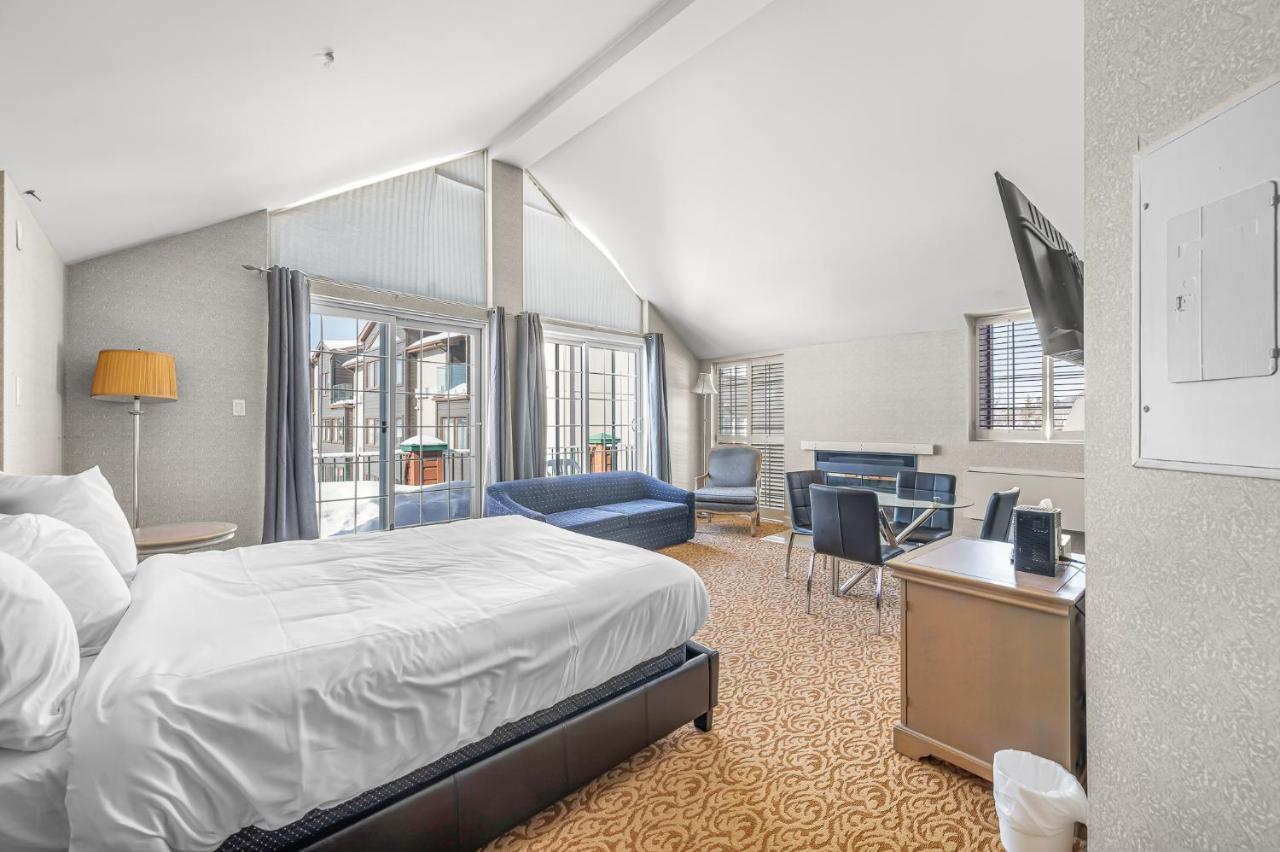 Le Domaine Chambre D'Hotel A Saint-Sauveur-des-Monts מראה חיצוני תמונה